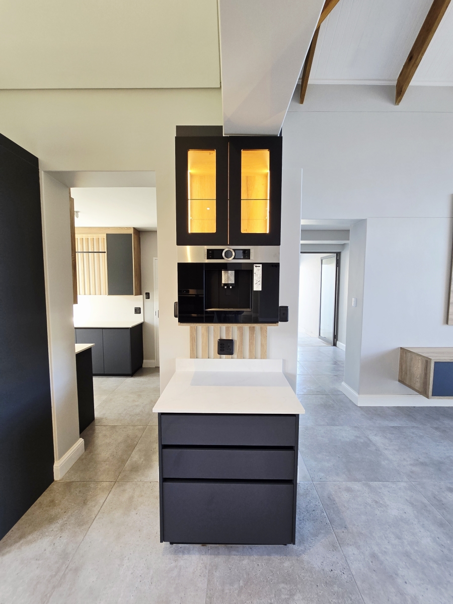 4 Bedroom Property for Sale in Kingswood Golf Estate Western Cape